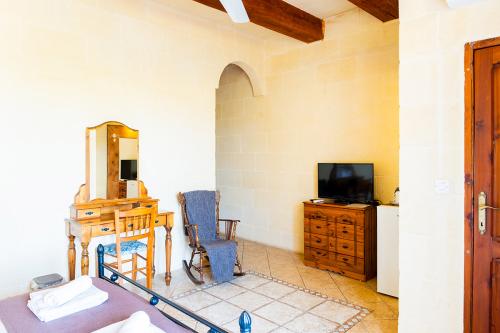 narcisa-bb_gozo_malta-215